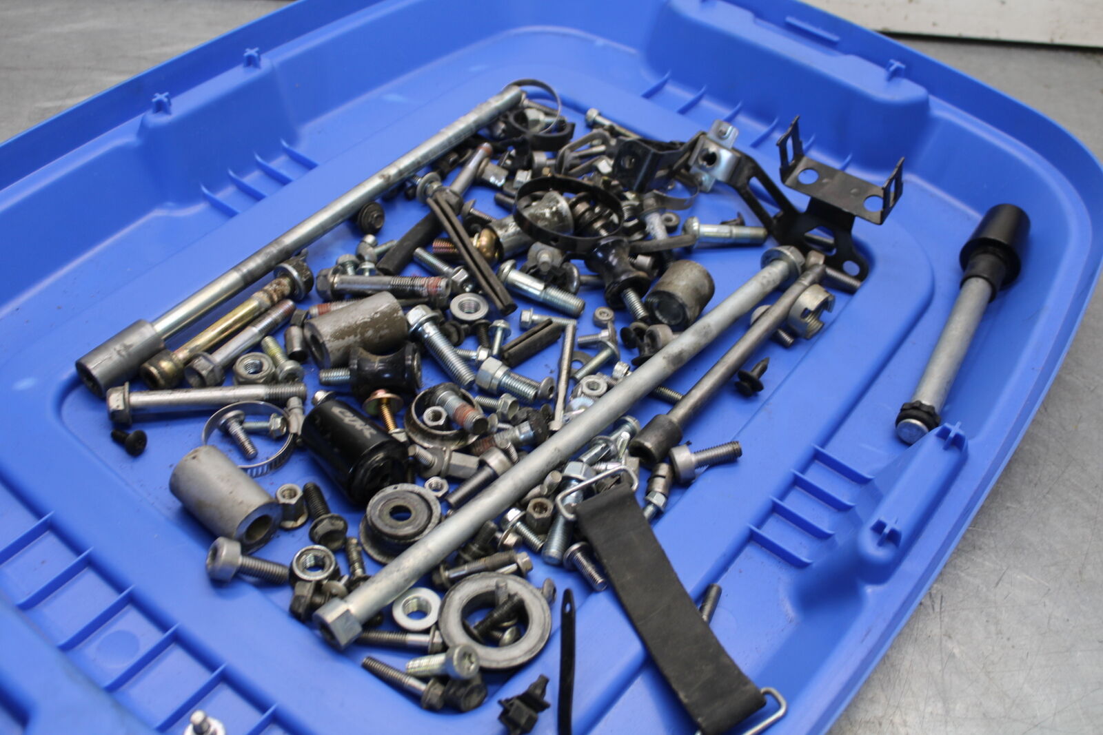 05-06 HONDA CBR600RR BOLTS HARDWARE BB655