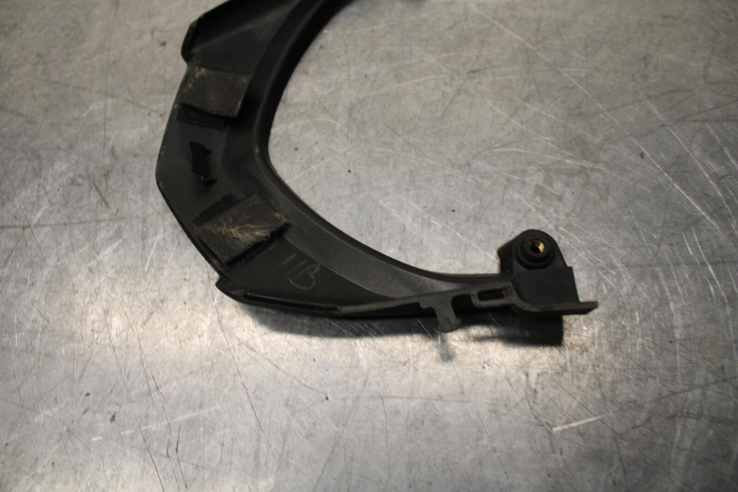 08-12 KAWASAKI NINJA 250R EX250J REAR TAILLIGHT BRAKE LIGHT TRIM BB612