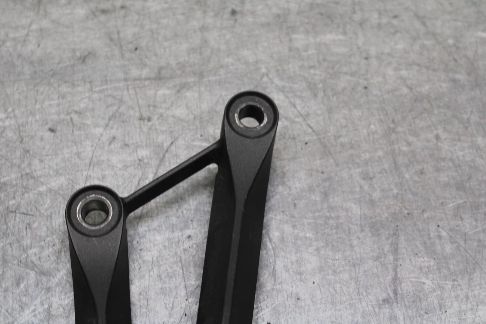 12-13 KAWASAKI Z1000 REAR BACK PASSENGER PEG SET PAIR BB743