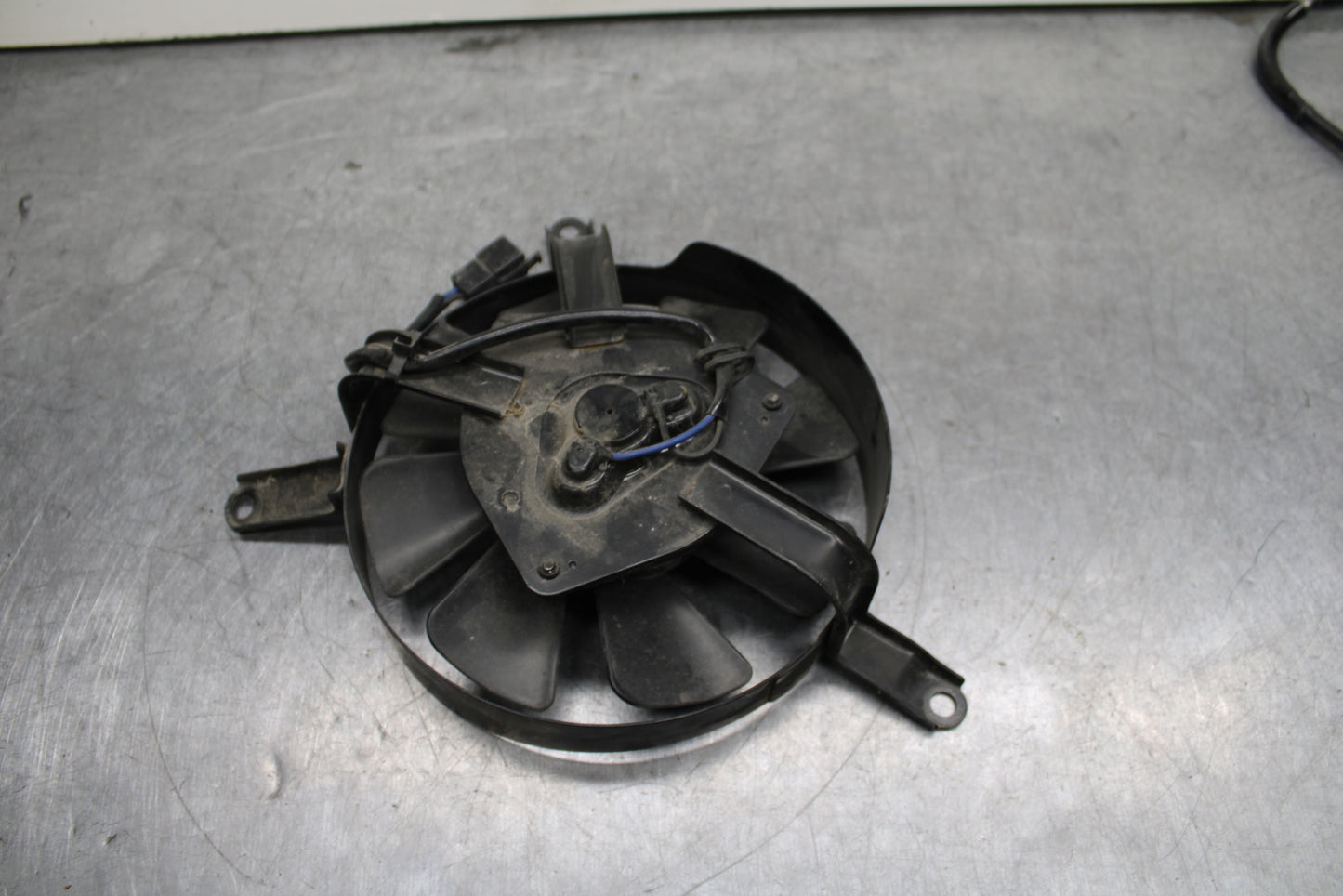 97-99 SUZUKI GSXR600 SRAD ENGINE RADIATOR COOLING FAN BB123