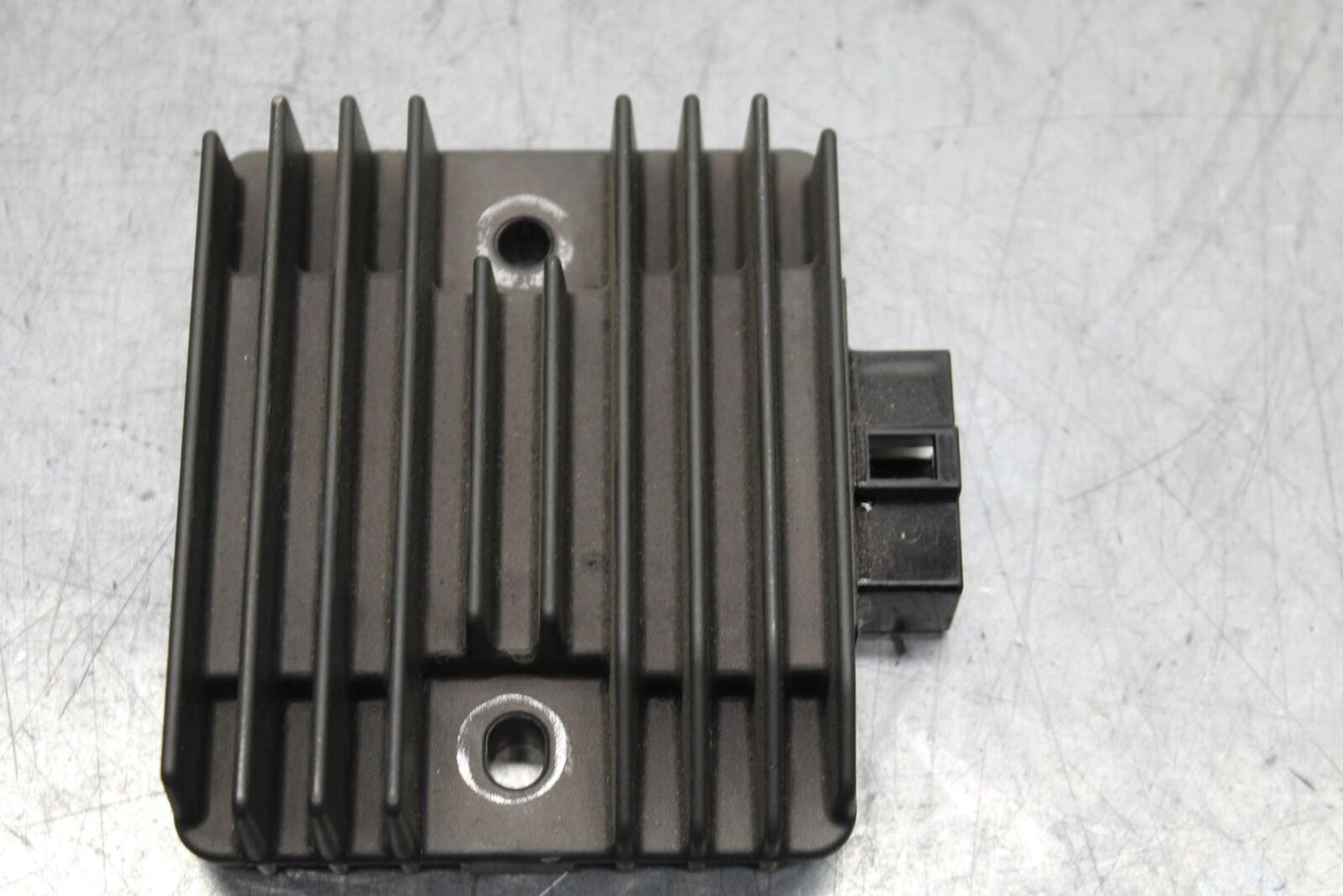 19-21 YAMAHA YZF R3 RECTIFIER VOLTAGE REGULATOR 1WD-H1960-00-00 BB588