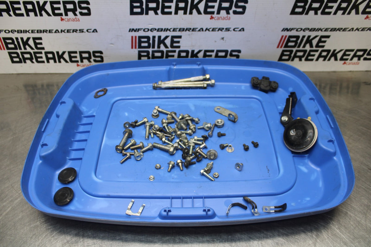 08 HONDA CBR125R BOLTS HARDWARE MOTOR SCREWS BB839