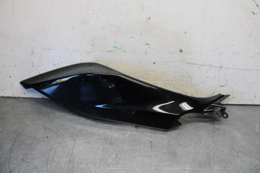 19-22 KAWASAKI Z400 RIGHT REAR BACK TAIL FAIRING COWL SHROUD BB708