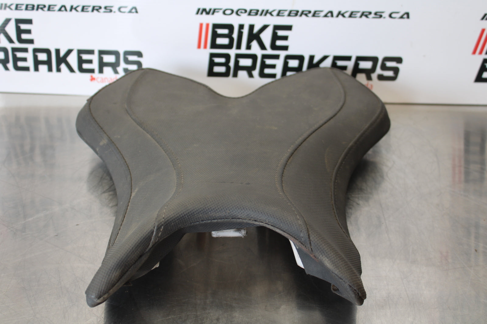 07-08 YAMAHA YZF R1 HT MOTO AFTERMARKET FRONT DRIVERS SEAT BB160