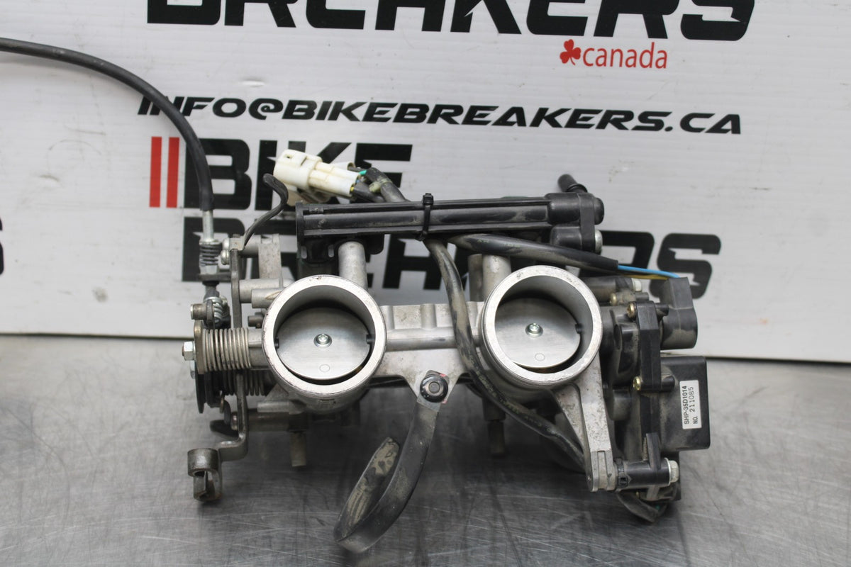 08 KAWASAKI NINJA 650 EX650 MAIN FUEL INJECTORS / THROTTLE BODIES BB797