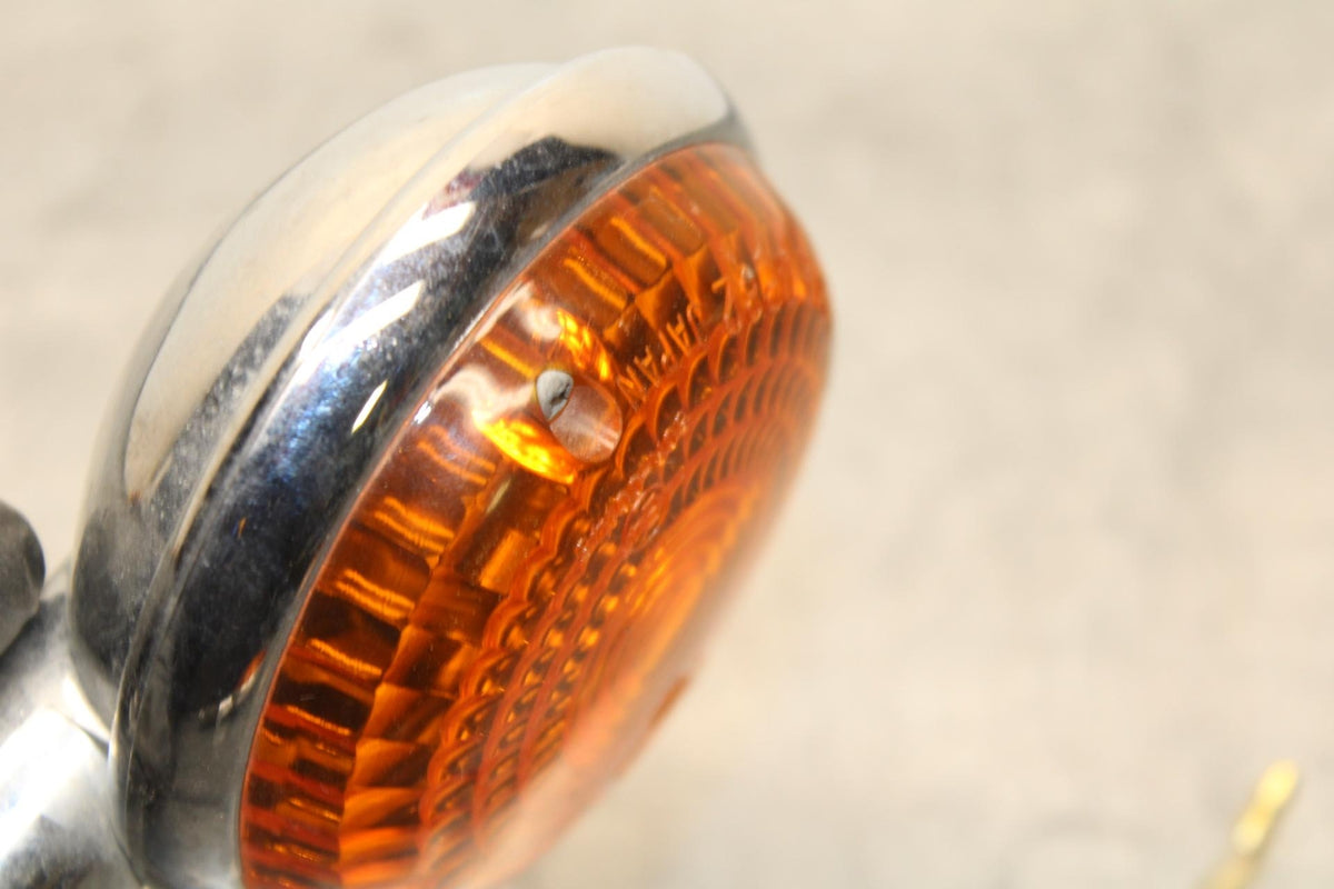 1998 Yamaha Vmax 1200 VMX1200 REAR LEFT RIGHT TURN SIGNALS LIGHT  BB620
