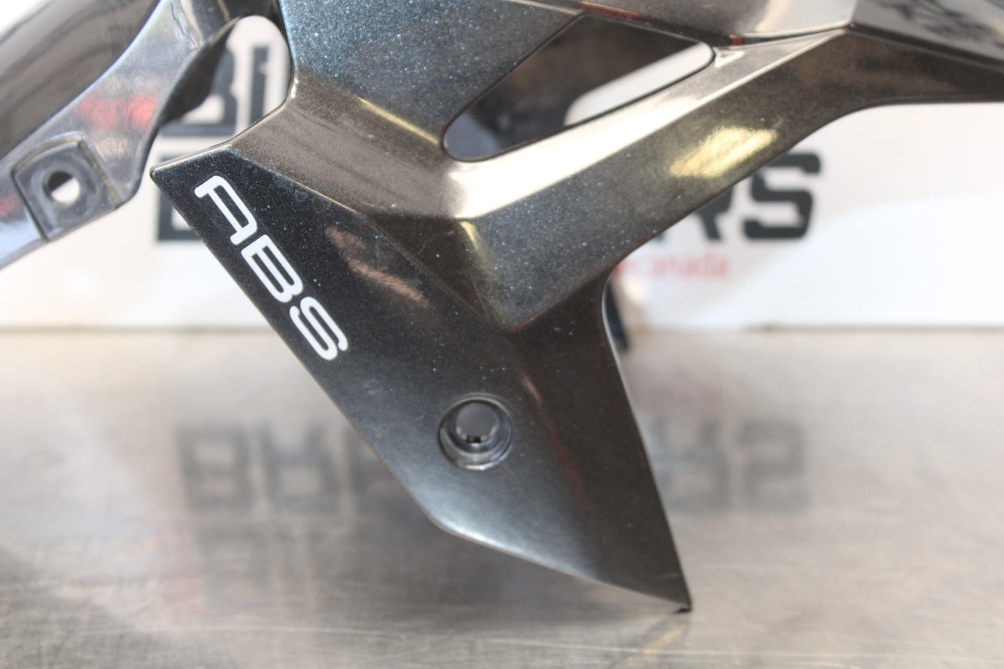 18-23 KAWASAKI NINJA 400 EX400 ABS FRONT WHEEL FENDER COWL FAIRING BB192