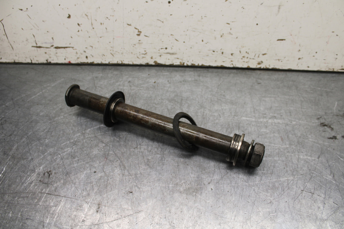 06 YAMAHA YZF R6 REAR AXLE BACK WHEEL RIM PIVOT BOLT AXEL BB716