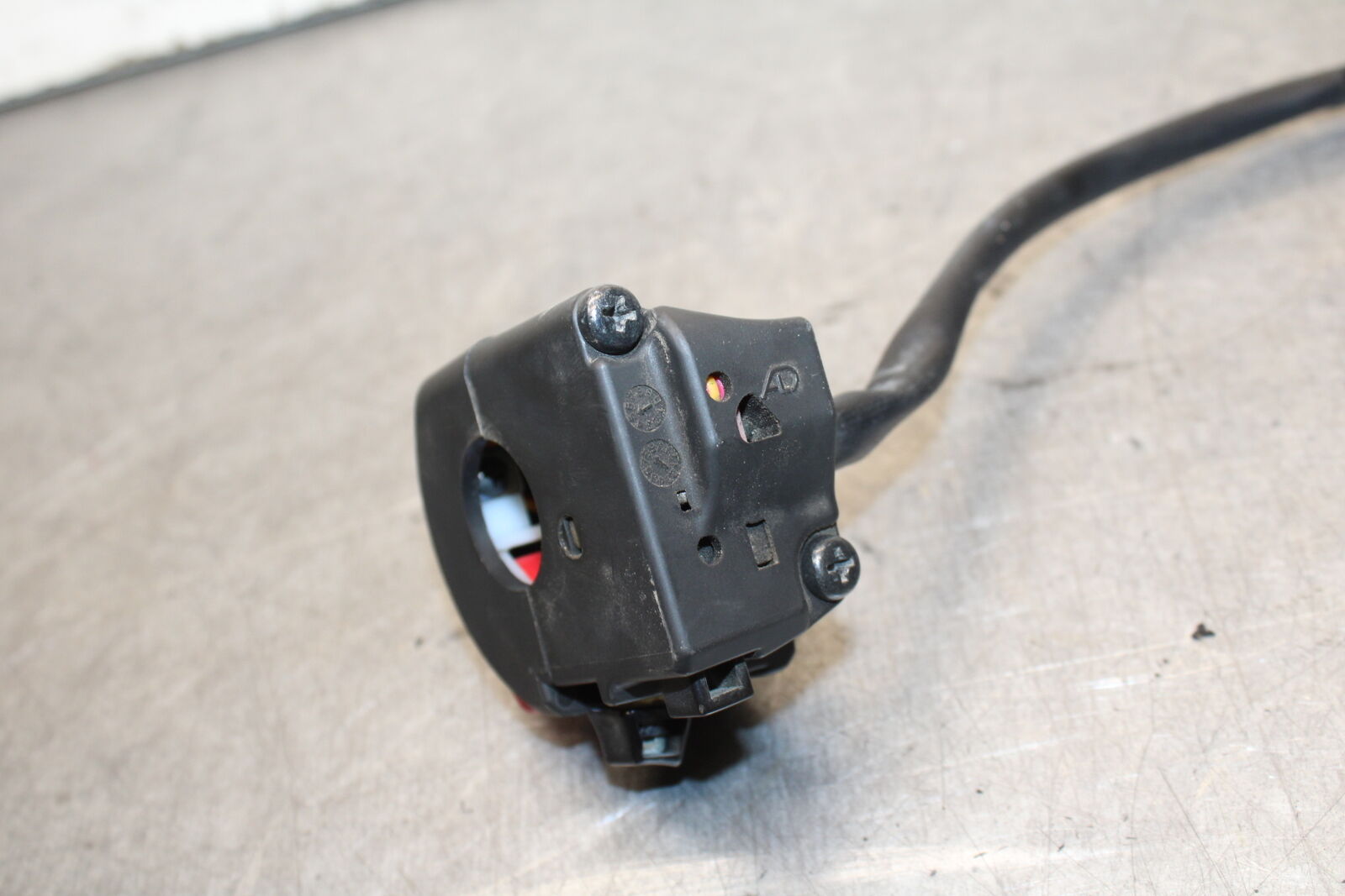 16 KAWASAKI NINJA ZX10R RIGHT HANDLE KILL OFF START SWITCH SWITCHES BB650