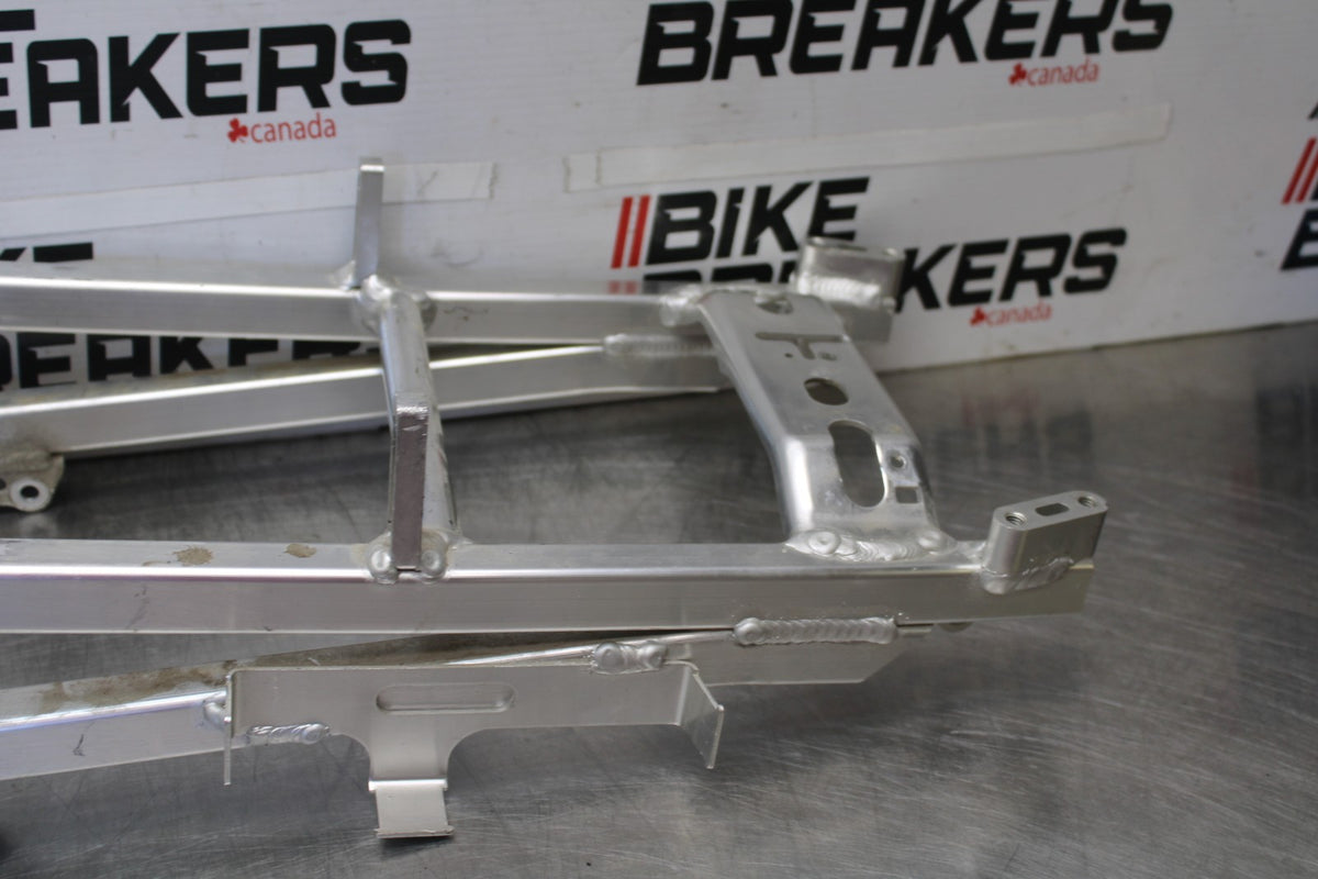 04-06 HONDA CBR600F4I BANANA REAR SUBFRAME BACK SUB FRAME BB644