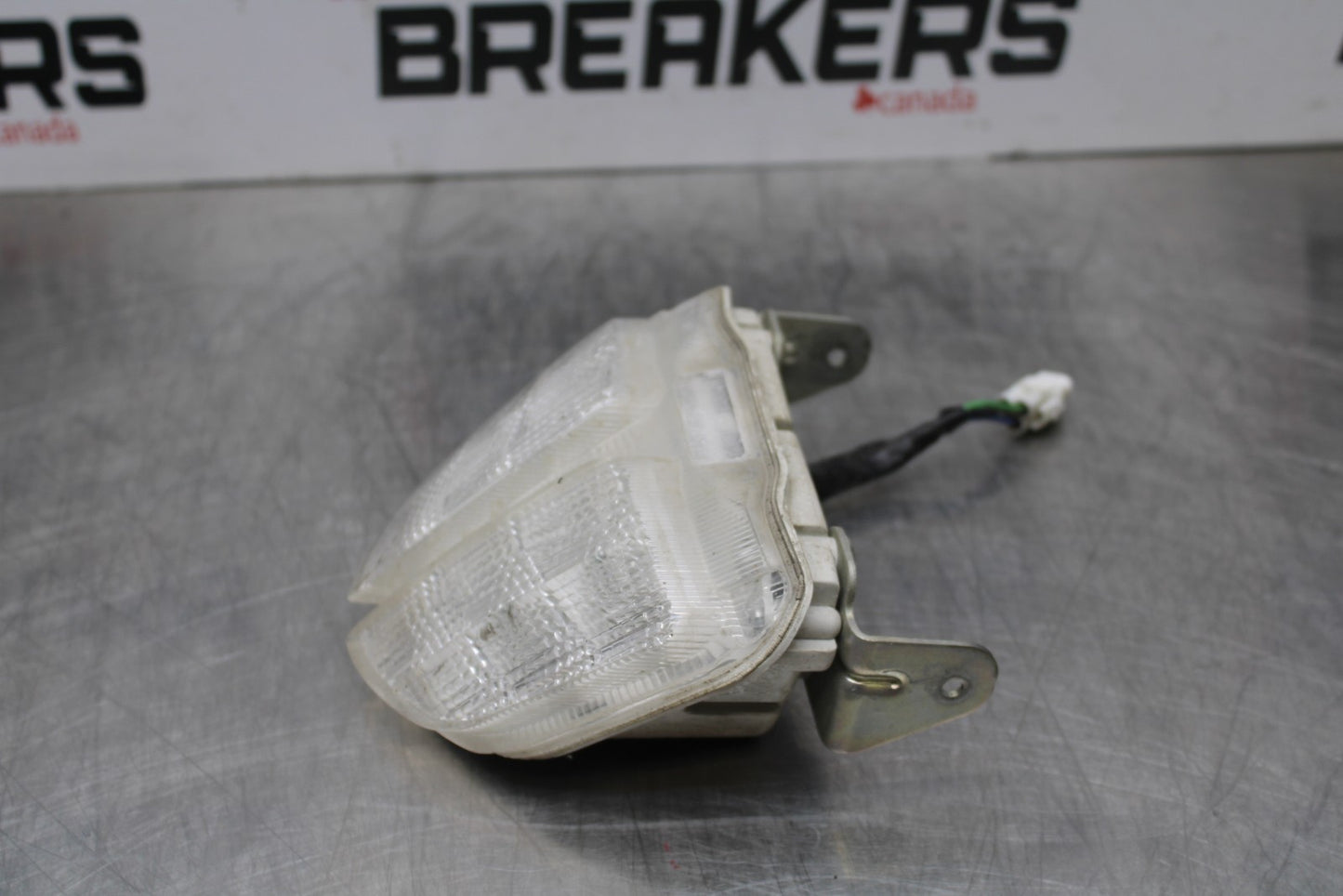 06-07 SUZUKI GSXR 600 REAR TAIL TAILLIGHT BACK BRAKE LIGHT BB178
