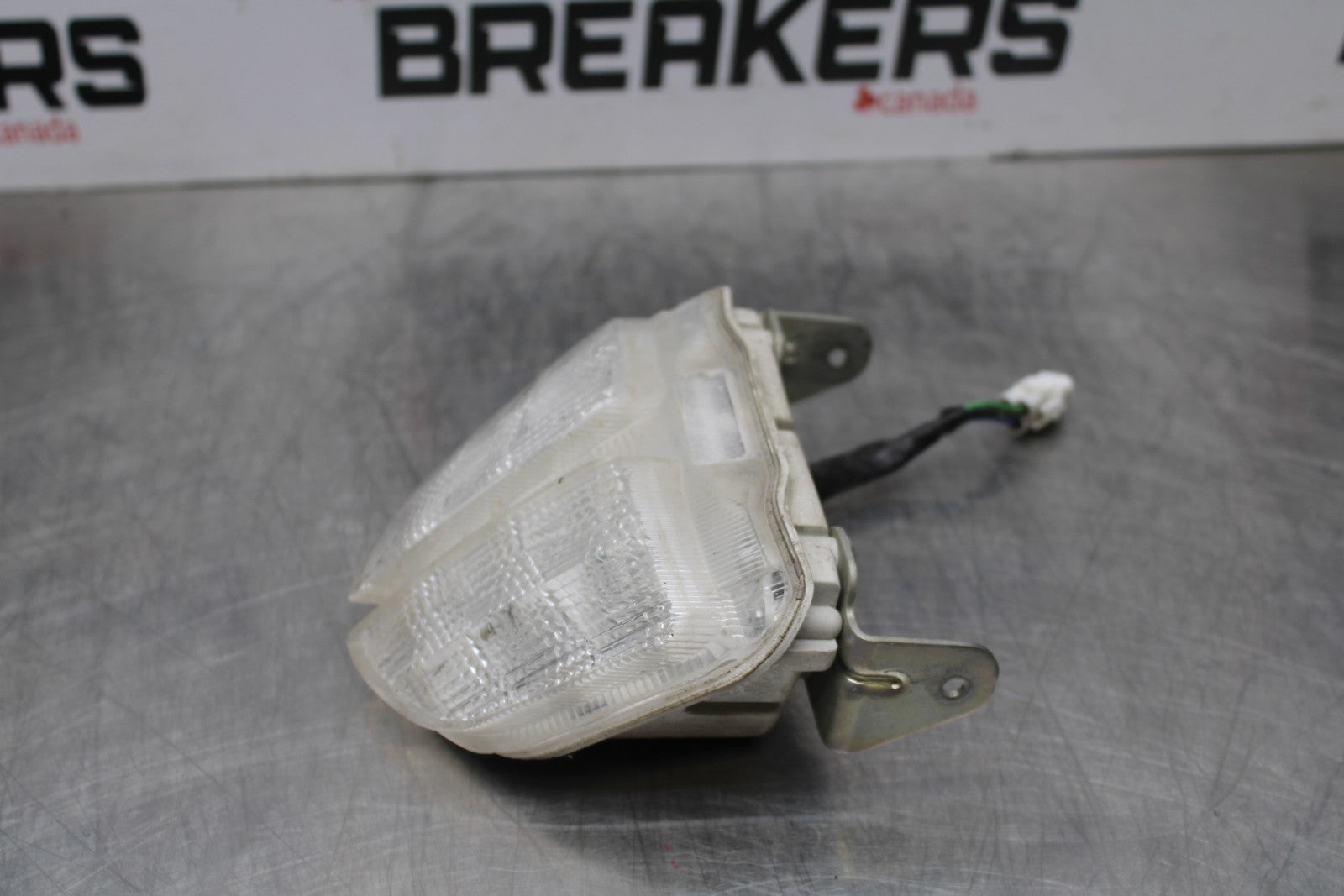 06-07 SUZUKI GSXR 600 REAR TAIL TAILLIGHT BACK BRAKE LIGHT BB178