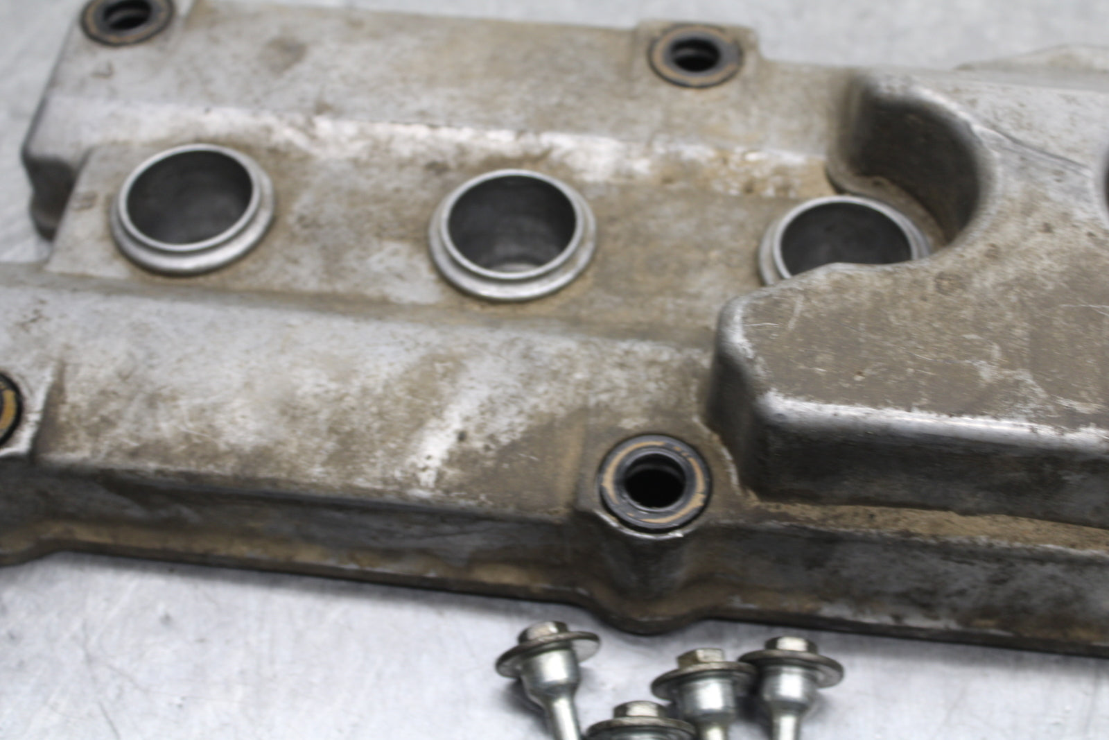 95-98 HONDA CBR600F3 ENGINE TOP END CYLINDER HEAD COVER BB122