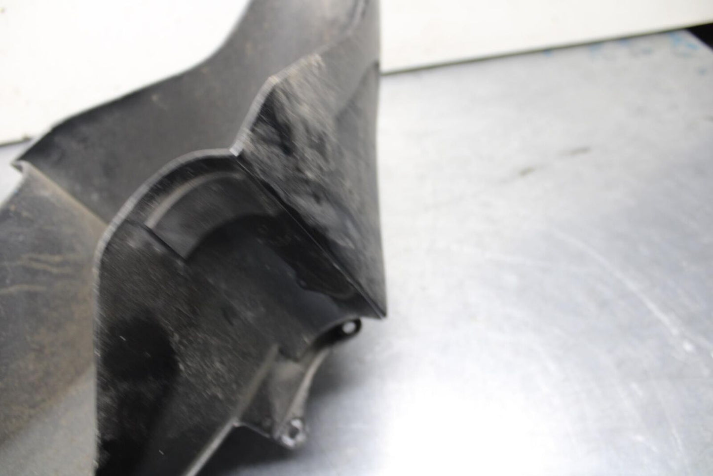 04-09 SUZUKI GS 500 FH GS500F BLACK FRONT PLASTIC FRONT WHEEL FENDER COWL BB97