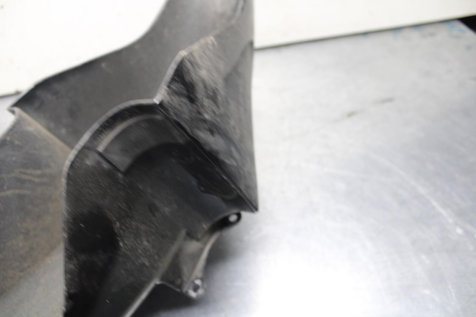 04-09 SUZUKI GS 500 FH GS500F BLACK FRONT PLASTIC FRONT WHEEL FENDER COWL BB97