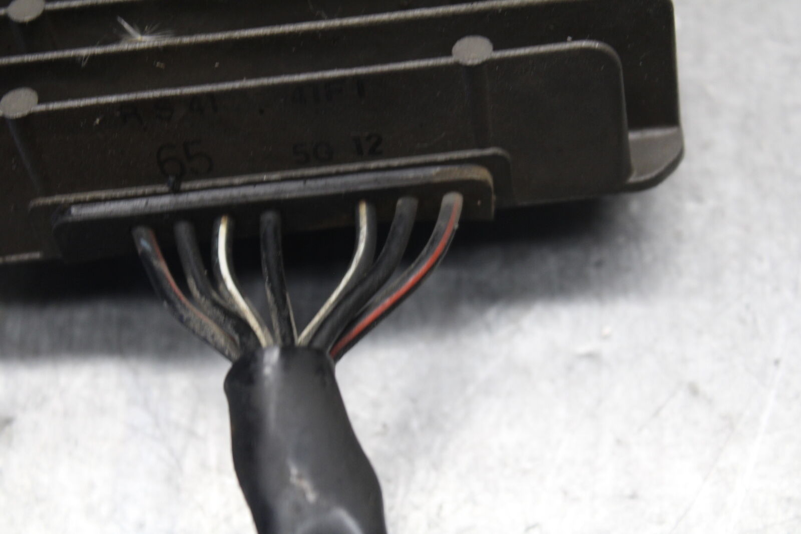 05-06 SUZUKI BOULEVARD M50 RECTIFIER VOLTAGE REGULATOR 32800-47H00 BB671