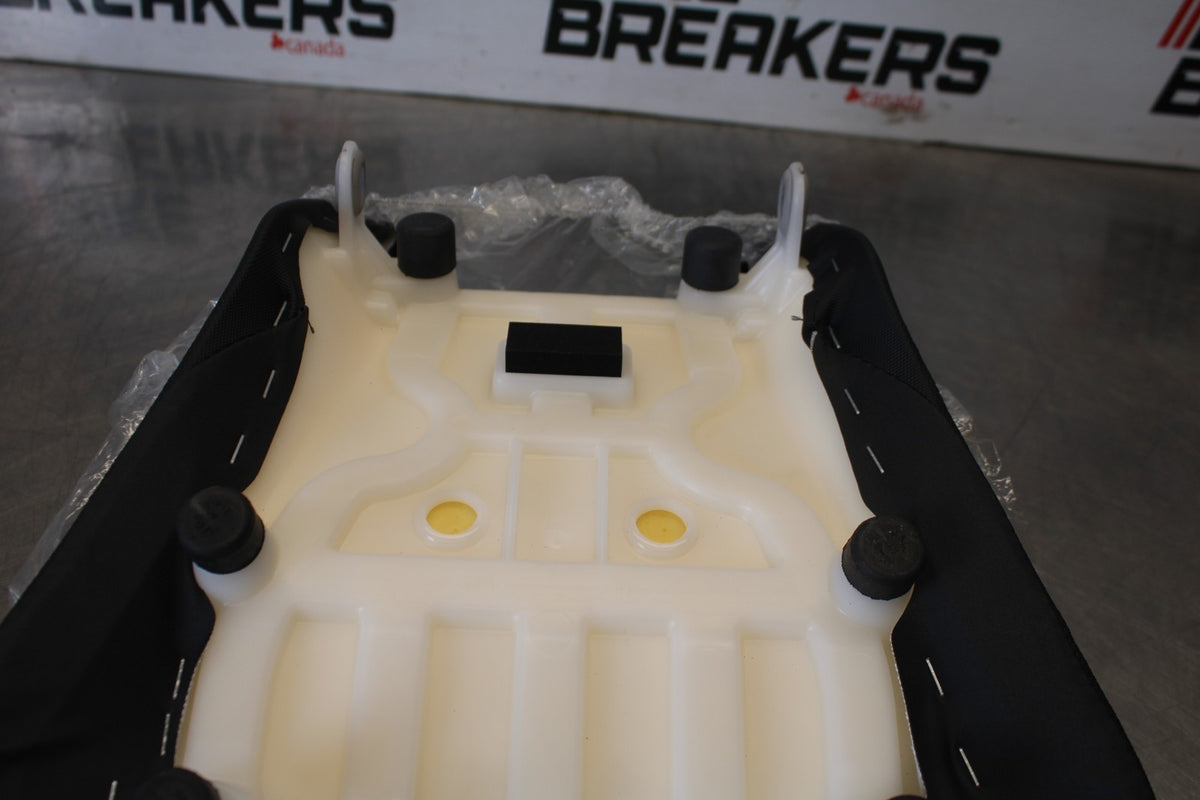 11-26 SUZUKI GSXR750 NEW TAKE OFF! FRONT DRIVERS SEAT PAD SADDLE PILLION BB882