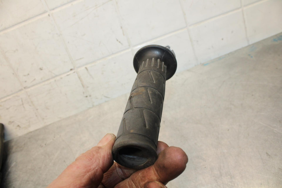 2003 Kawasaki Z1000 RIGHT THROTTLE GRIP 46019-0001 BB35