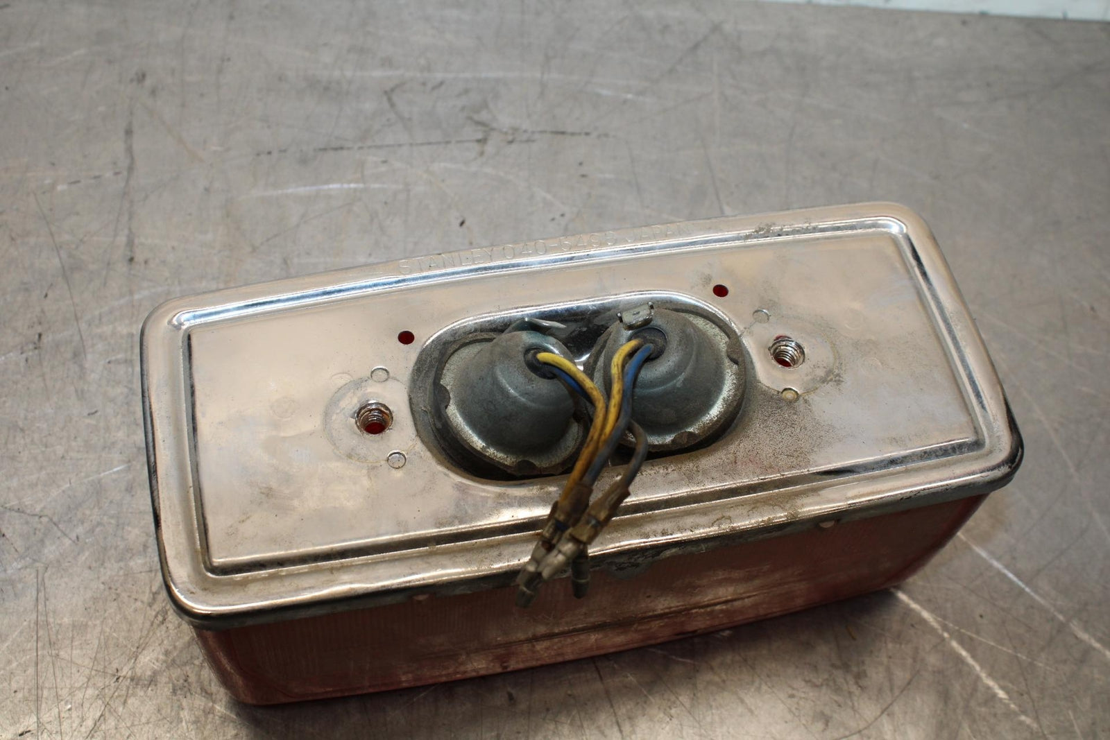 1979 Yamaha XS1100 TAILLIGHT REAR TAIL BRAKE LIGHT 1A0-84711-60-00 BB572