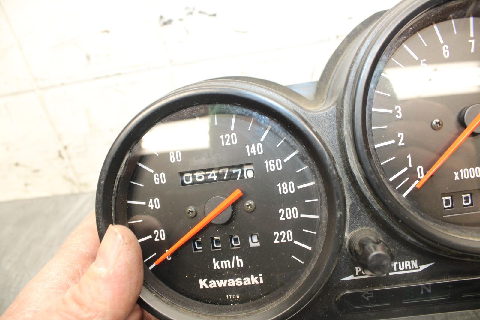 2005 Kawasaki Ninja 500R EX500D SPEEDO  GAUGES DISPLAY CLUSTER SPEEDOMETER BB36