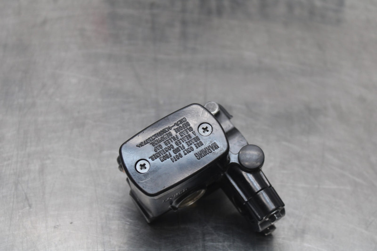 17-18 YAMAHA YZF R3 FRONT BRAKE MASTER CYLINDER BB788