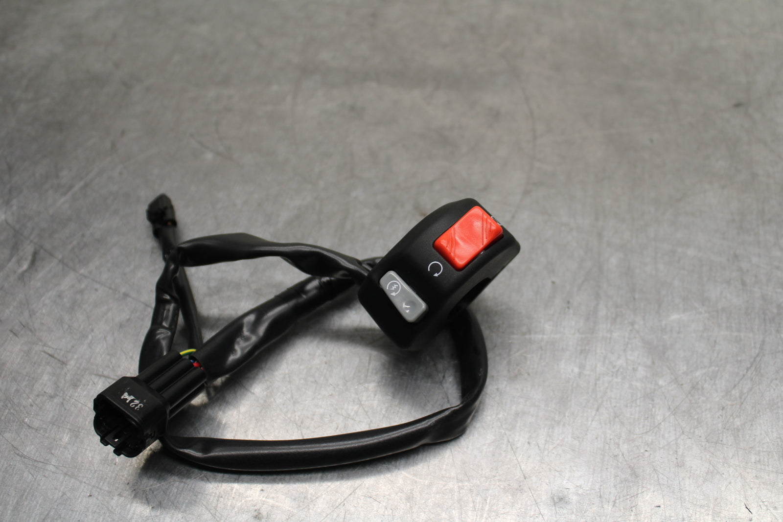 12-25 KAWASAKI NINJA ZX14R NEW!! RIGHT HANDLE KILL OFF START SWITCH BB757