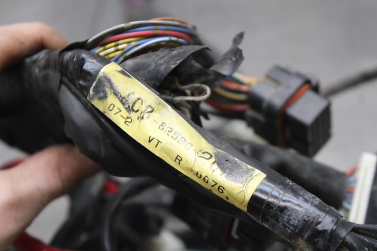 07 YAMAHA YZF R1 MAIN ENGINE WIRING HARNESS MOTOR WIRE LOOM BB826