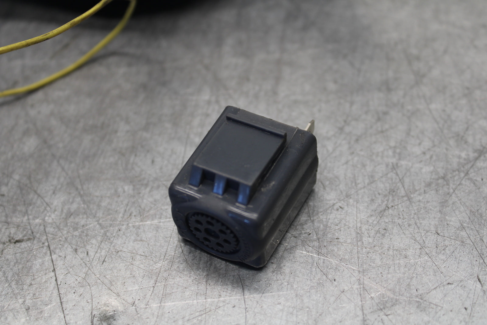 09-12 KAWASAKI NINJA ZX6R AFTERMARKET REAR TAIL TAILLIGHT BACK BRAKE LIGHT BB698