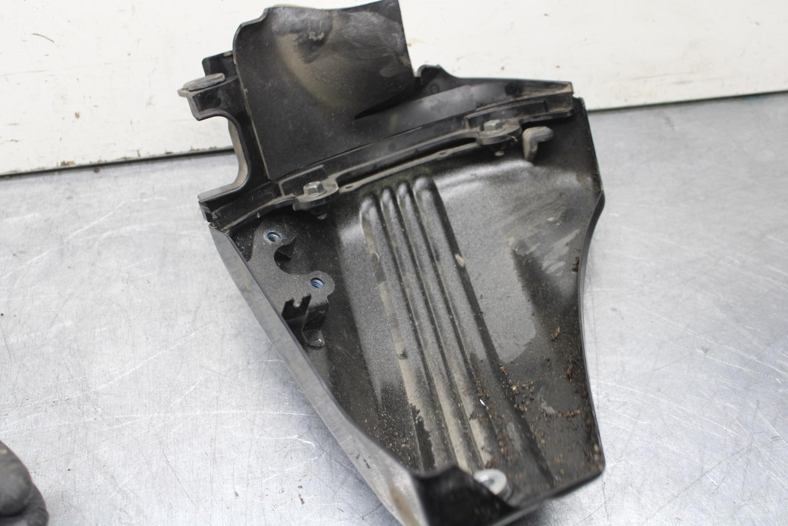 06-14 YAMAHA ROADLINER S XV1900S SIDE COVER PANEL COWL FAIRING BB619