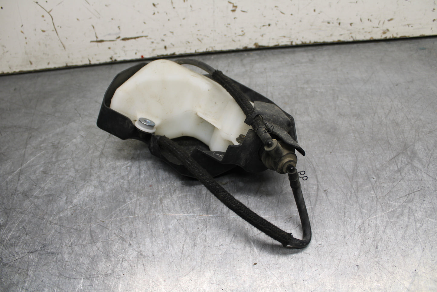 22-24 YAMAHA XSR900 COOLANT WATER TANK RESERVOIR BOTTLE BB710