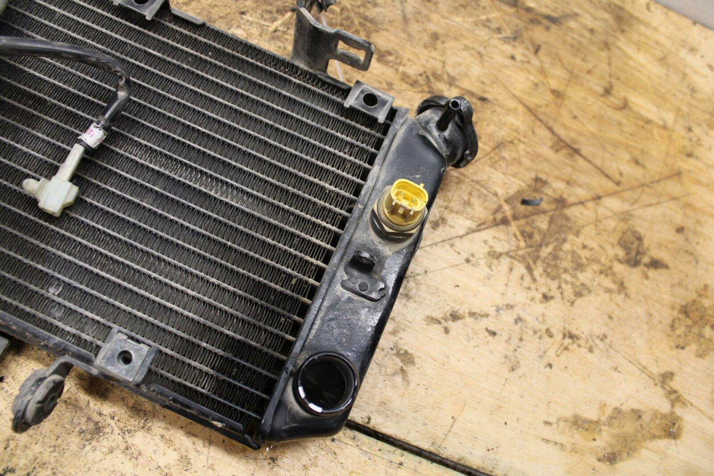 07-11 SUZUKI VSTROM 650 ENGINE RADIATOR MOTOR COOLER COOLING RADIATER BB340