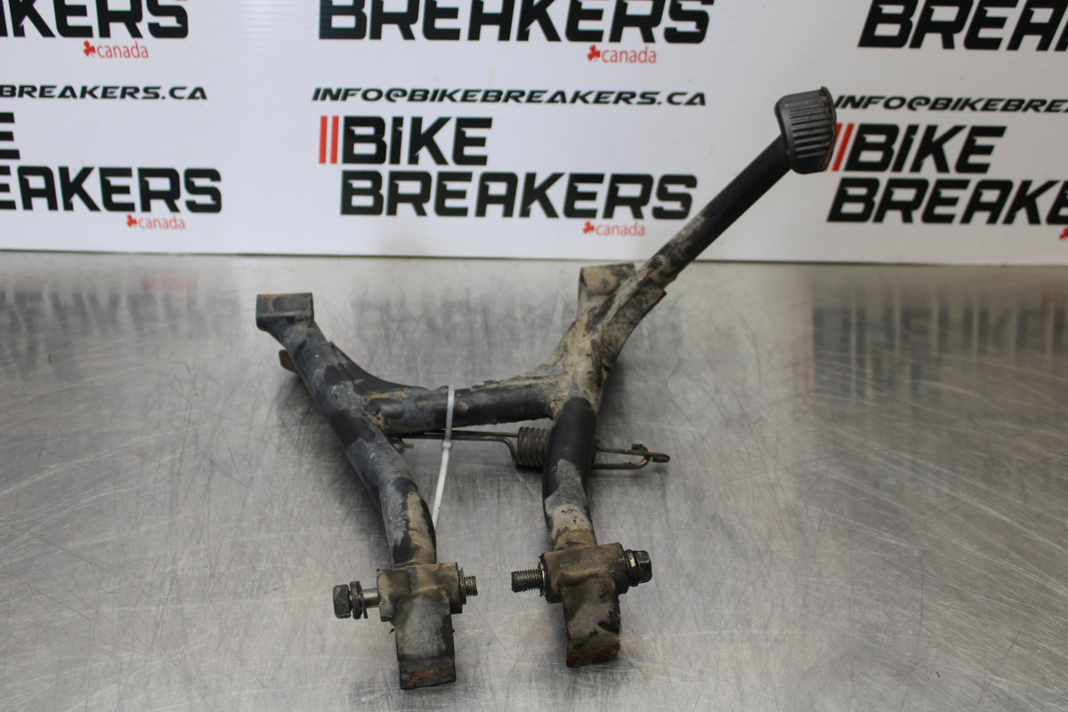 04-09 SUZUKI GS500F CENTER MAIN STAND BB165