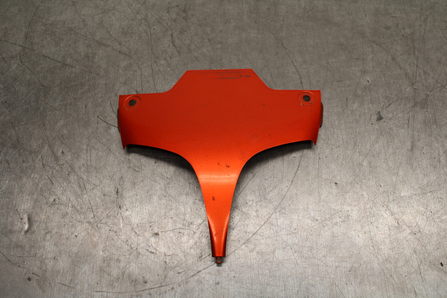 08-10 SUZUKI GSXR600 CENTER REAR BACK UNDER TAIL FAIRING COVER TRIM COWL BB92
