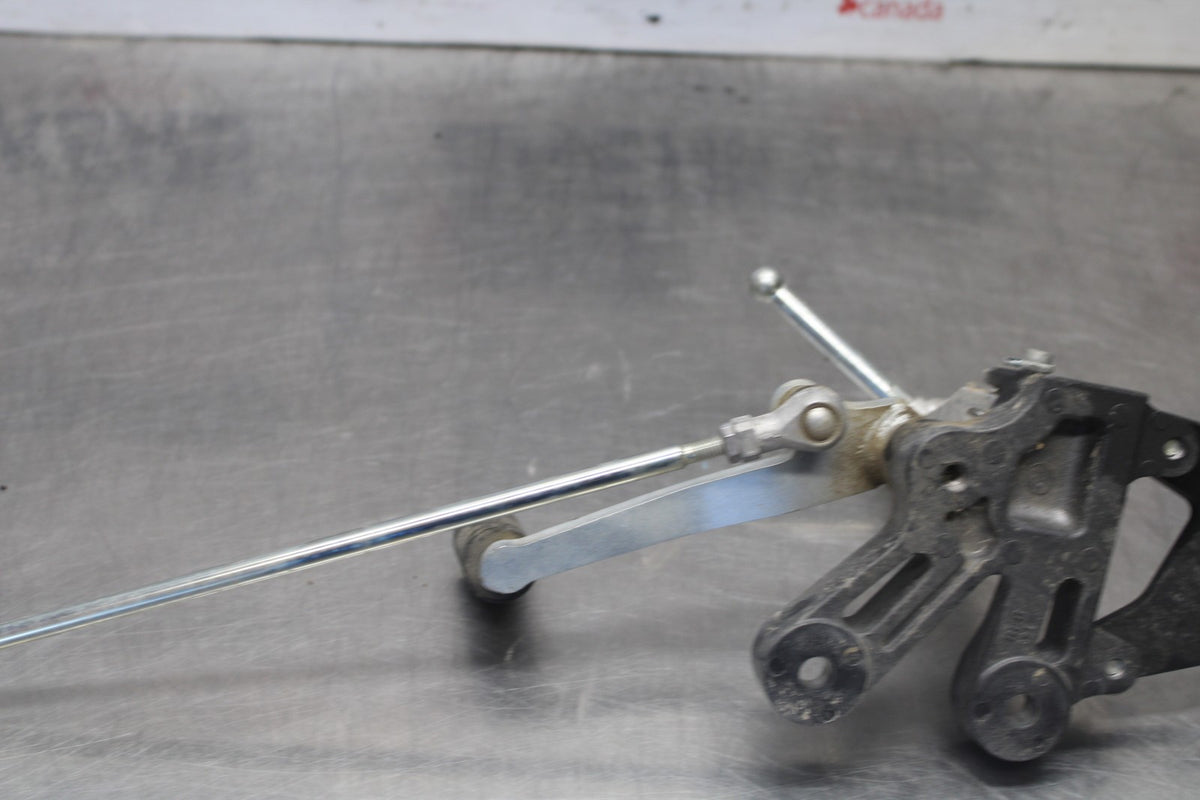 22-25 YAMAHA YZF R7 LEFT REARSET REAR SET FOOT PEG W SHIFTER BB940
