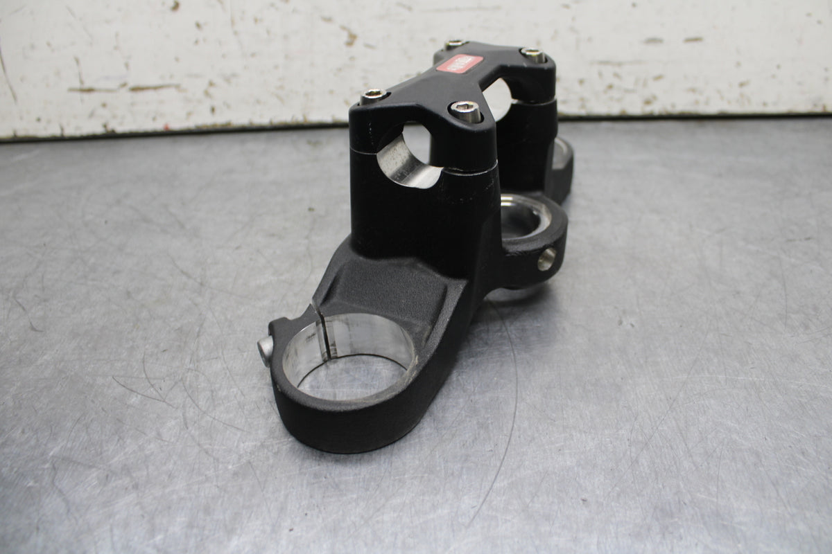 21-24 APRILIA TUONO 660 FACTORY FORKS UPPER TRIPLE TREE CLAMP BB733