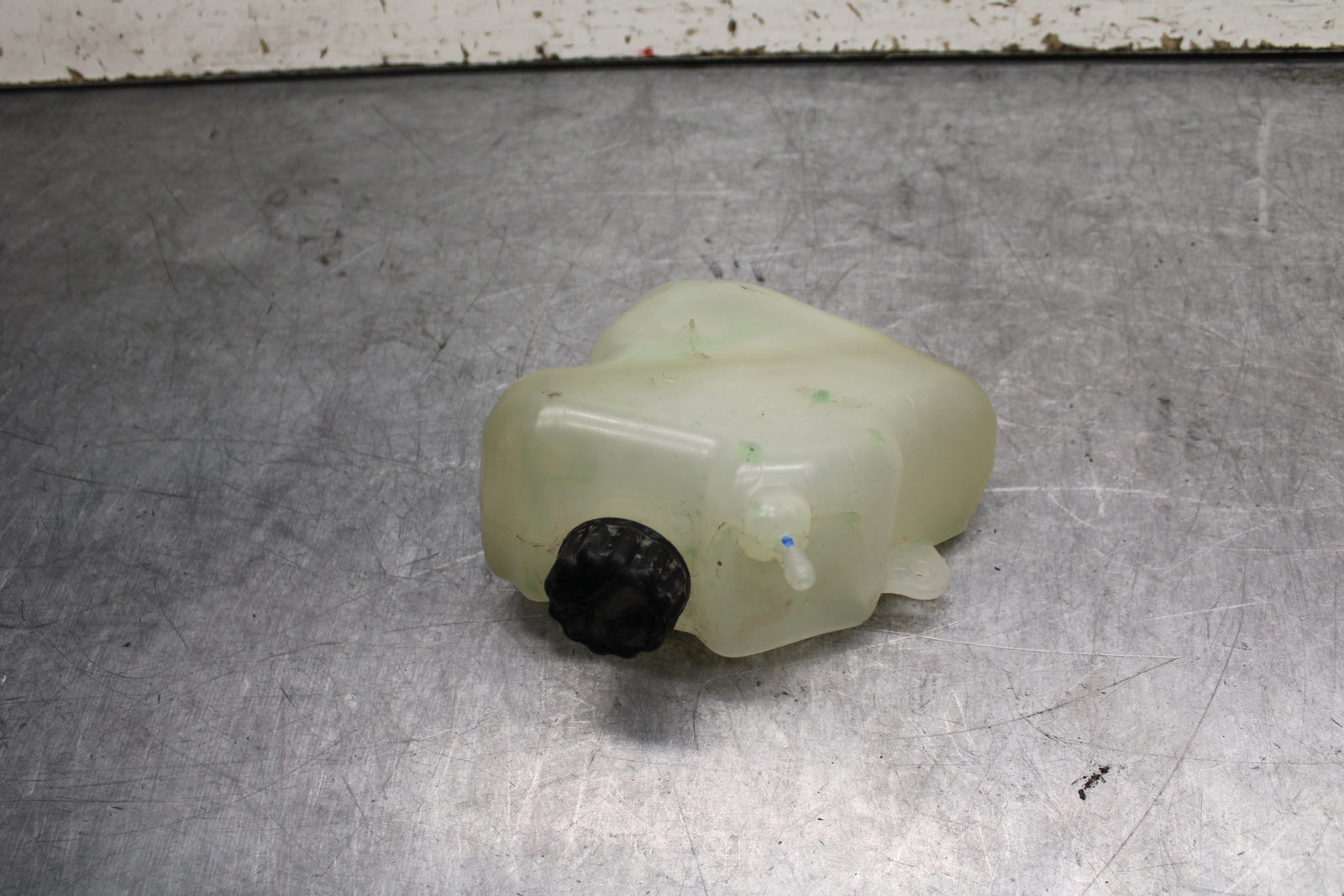 18-24 KAWASAKI NINJA 650 COOLANT WATER TANK RESERVOIR BOTTLE BB725