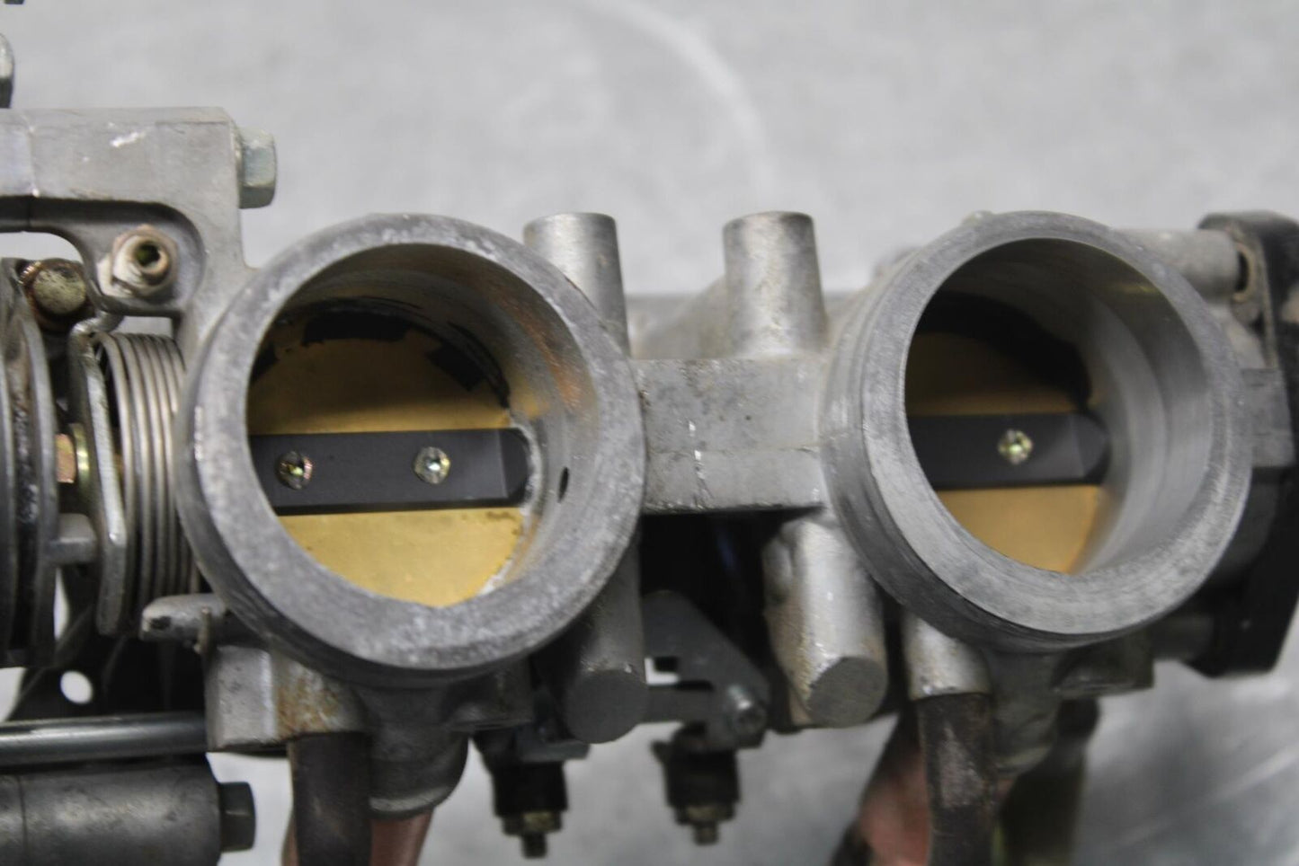 03-04 HONDA CBR600RR MAIN FUEL INJECTORS / THROTTLE BODIES 16400-MEE-672 BB637