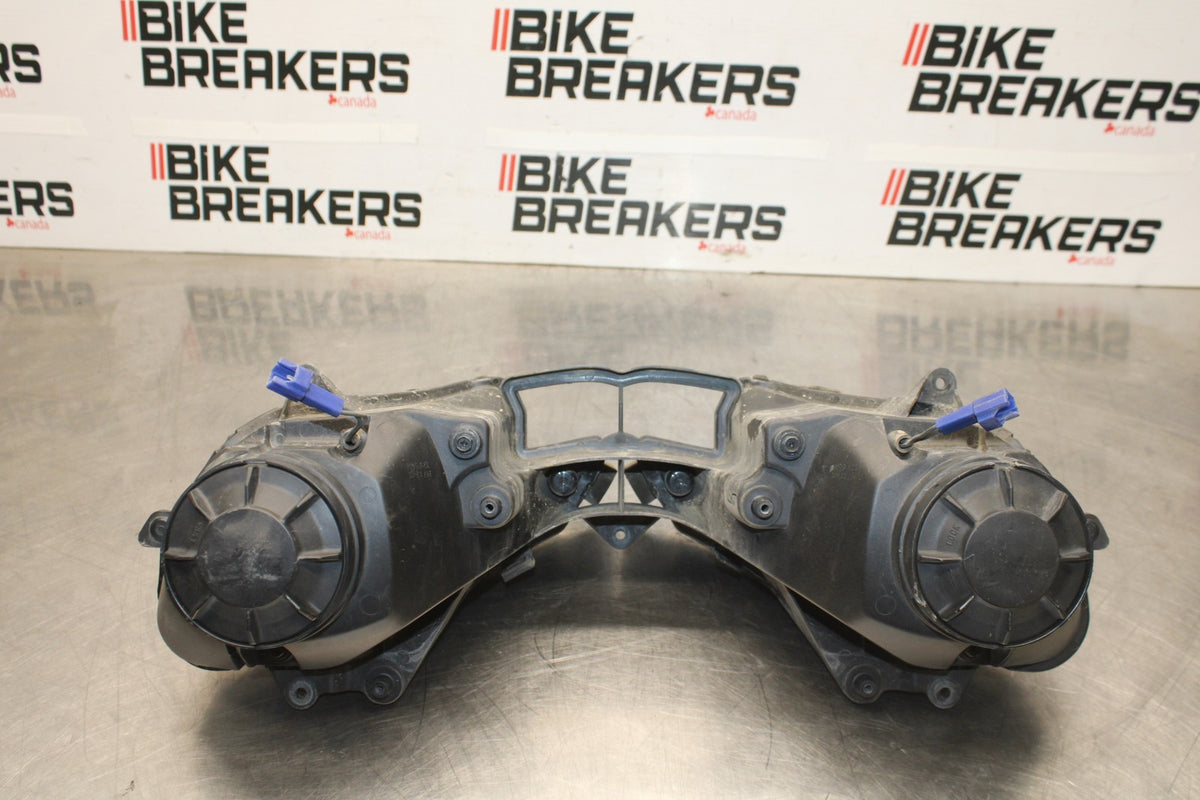 03-04 YAMAHA YZF R6 FRONT HEADLIGHT HEAD LIGHT LAMP BB890