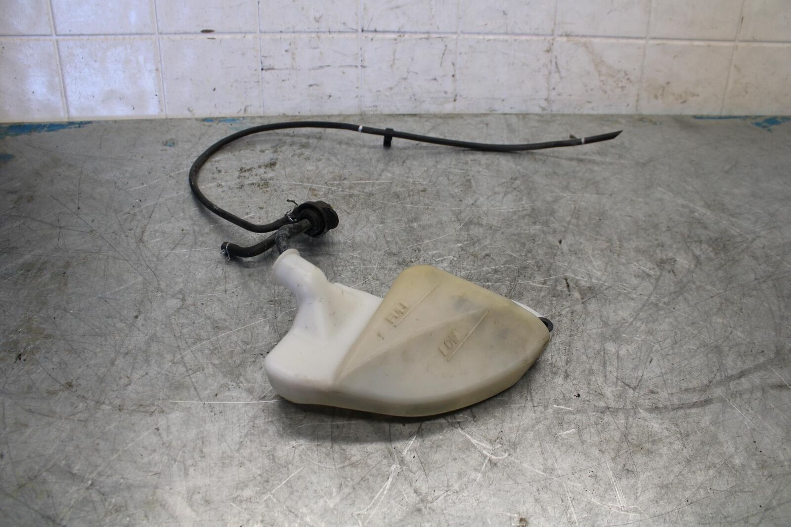 08-16 YAMAHA YZF R6 COOLANT WATER TANK RESERVOIR BOTTLE  BB431