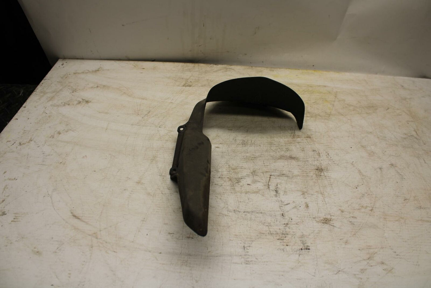 11-12 KAWASAKI NINJA 400 EX400 C REAR BACK WHEEL TIRE HUGGER FENDER BB358