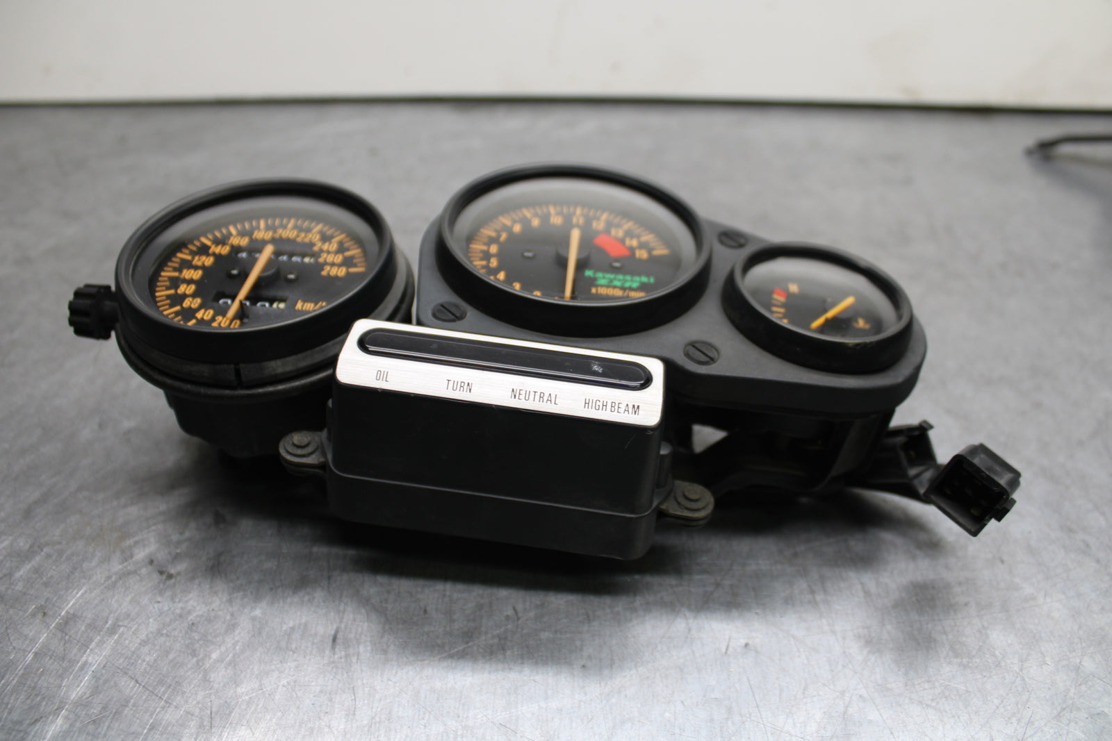 93-94 KAWASAKI NINJA ZX7R SPEEDO TACH GAUGES DISPLAY CLUSTER SPEEDOMETER BB122