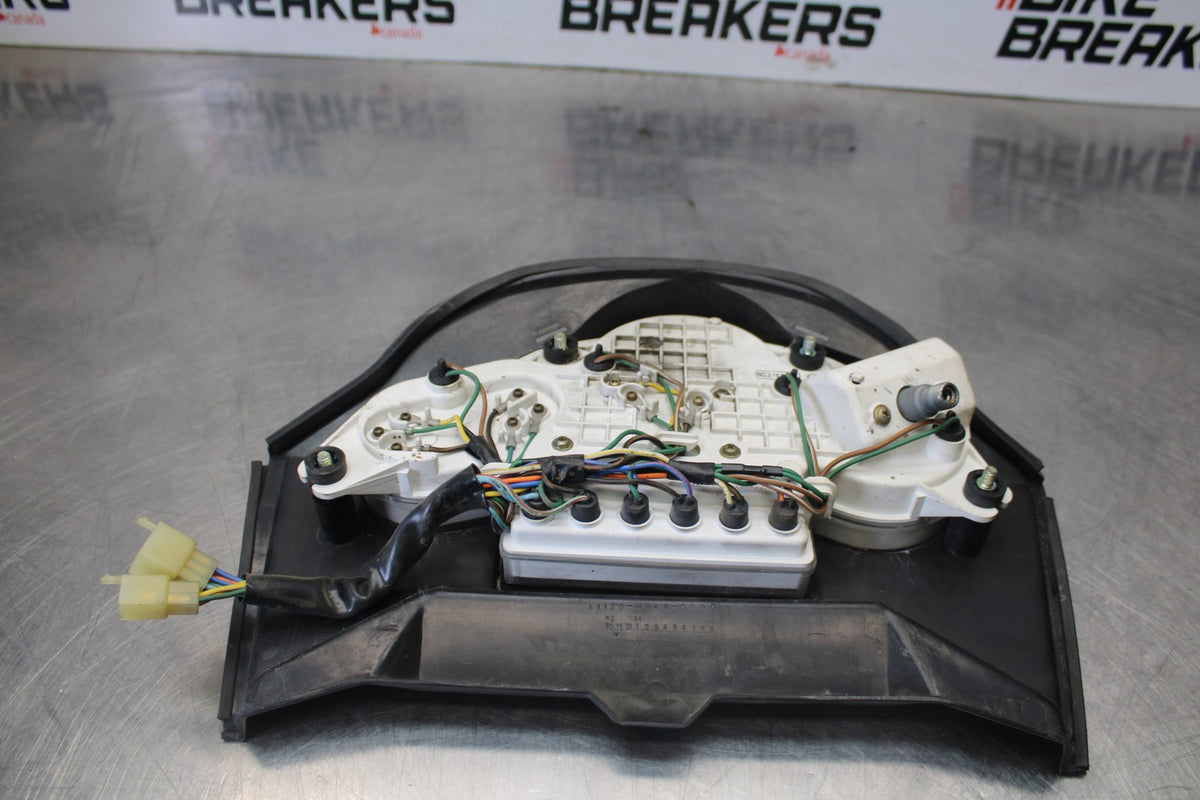 84 HONDA INTERCEPTOR 1000 VF1000F SPEEDO GAUGES DISPLAY CLUSTER METER BB878