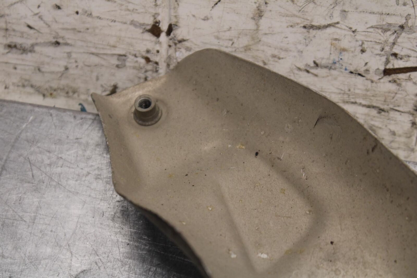 2005 Honda CBR600RR REAR BACK MUFFLER EXHAUST PIPE COVER HEAT SHIELD  BB564