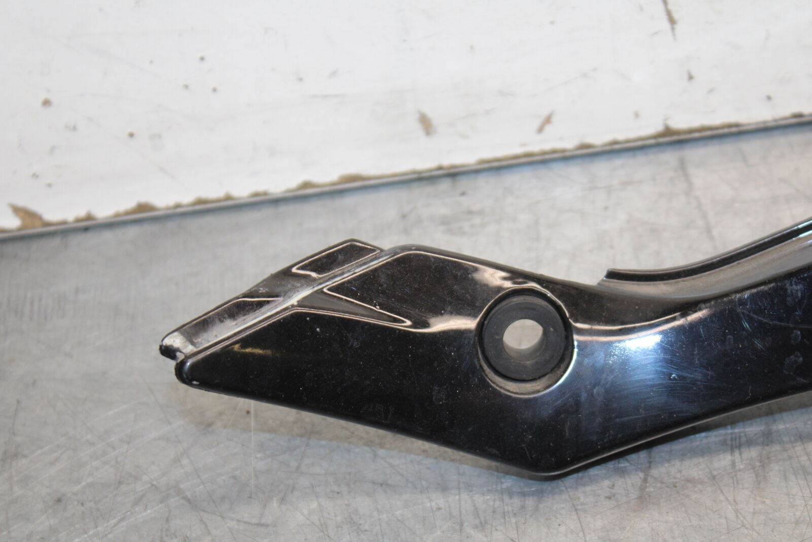 08-10 SUZUKI GSXR750 LEFT REAR BACK TAIL FAIRING COWL SHROUD BB476
