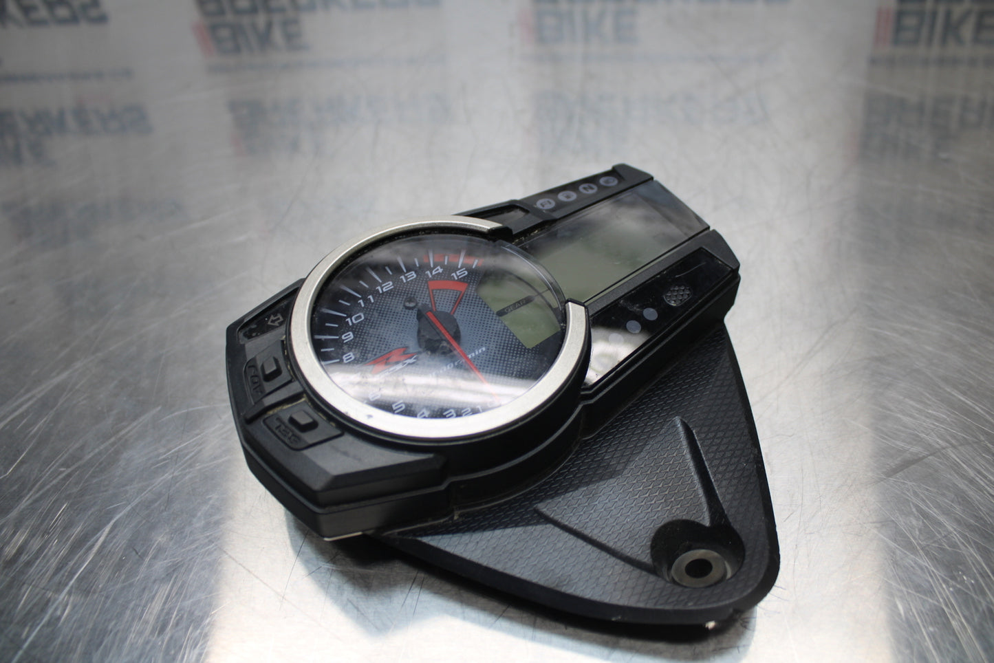 11 SUZUKI GSXR1000 SPEEDO TACH GAUGES CLUSTER SPEEDOMETER TACHOMETER BB142