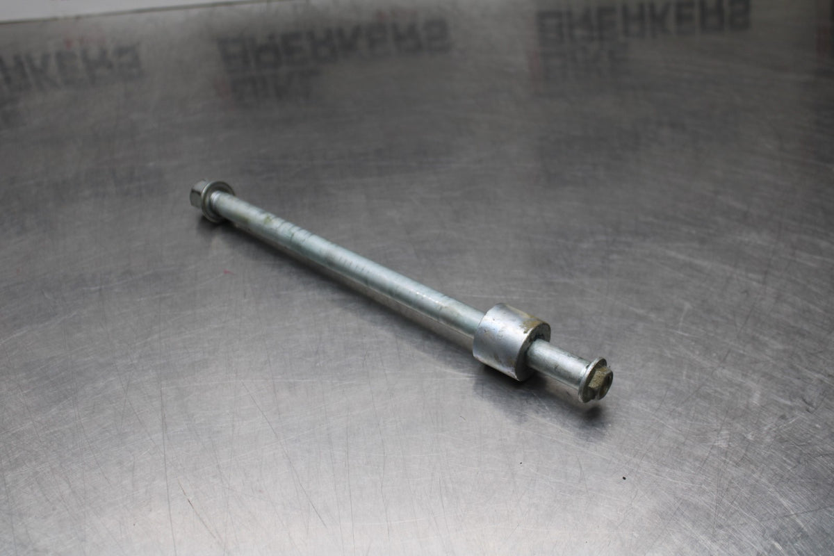 15 SUZUKI BOULEVARD C50 REAR AXLE BACK WHEEL RIM PIVOT BOLT AXEL BB775