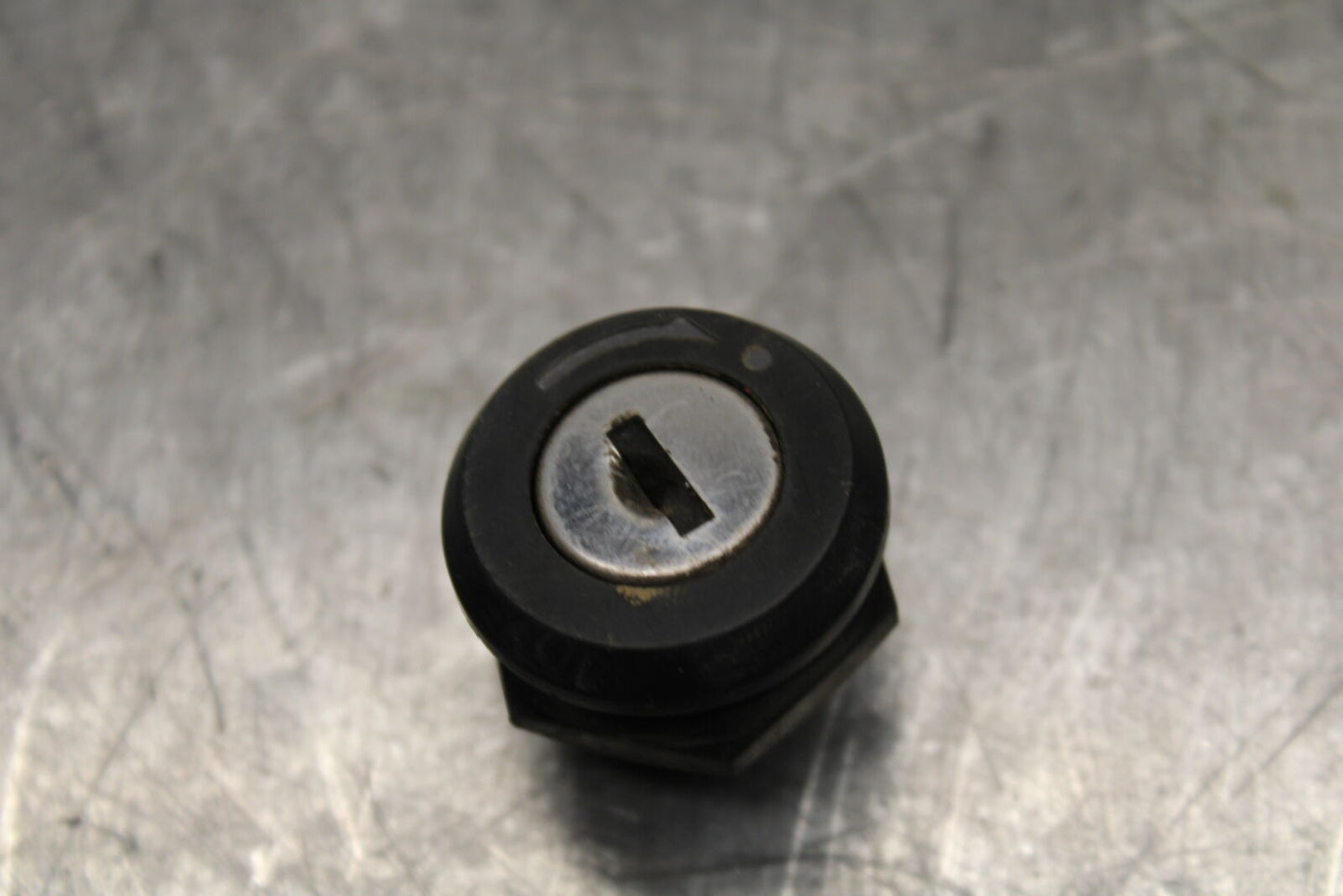 16-17 KAWASAKI VULCAN S 650 IGNITION LOCK KEY SET W/ GAS CAP AND SEAT LOCK BB731