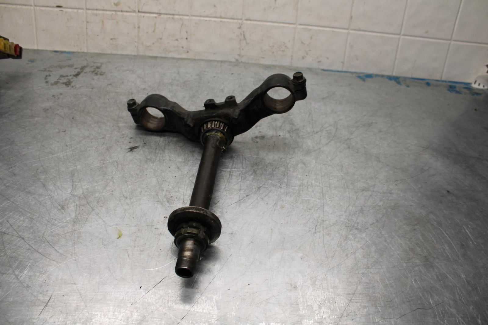 96-07 YAMAHA YZF600R FRONT FORKS CLAMP LOWER TRIPLE TREE STEM BB427