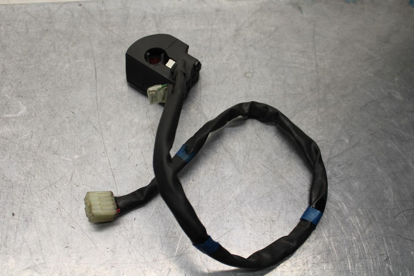 22-23 YAMAHA YZF R7 RIGHT CLIP ON HANDLE KILL OFF START SWITCH  BB583