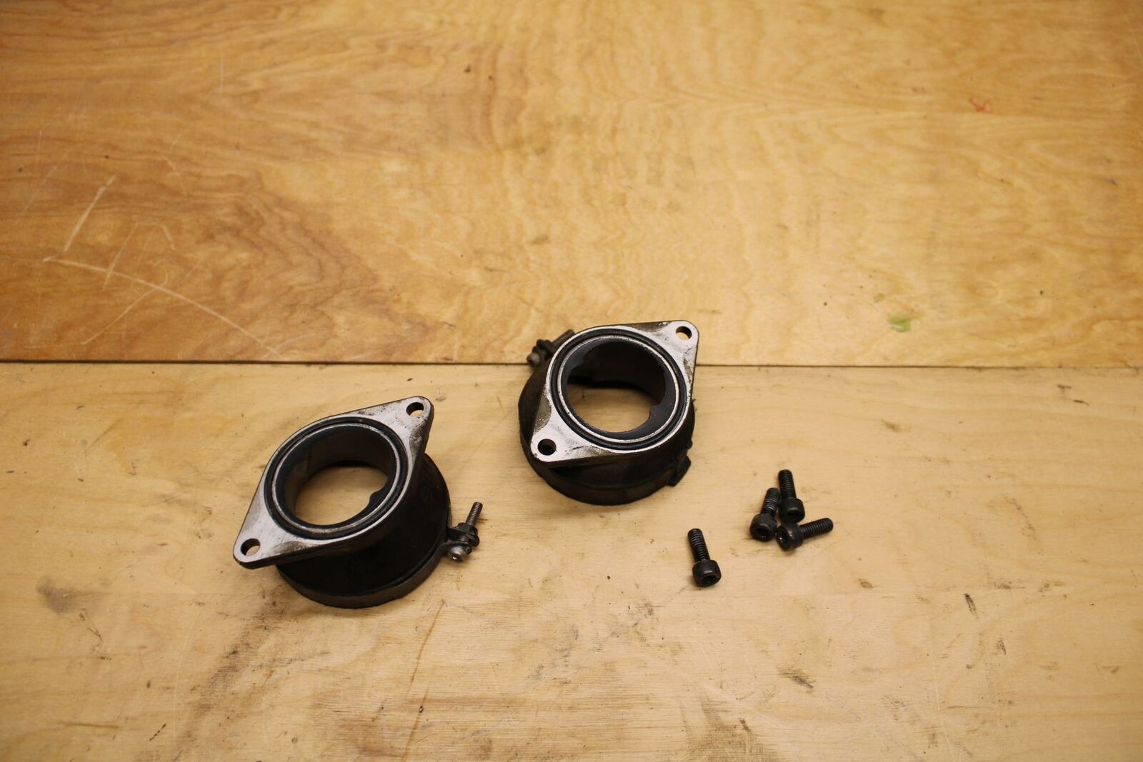 09-10 KAWASAKI ER-6N INTAKE MANIFOLDS BB325